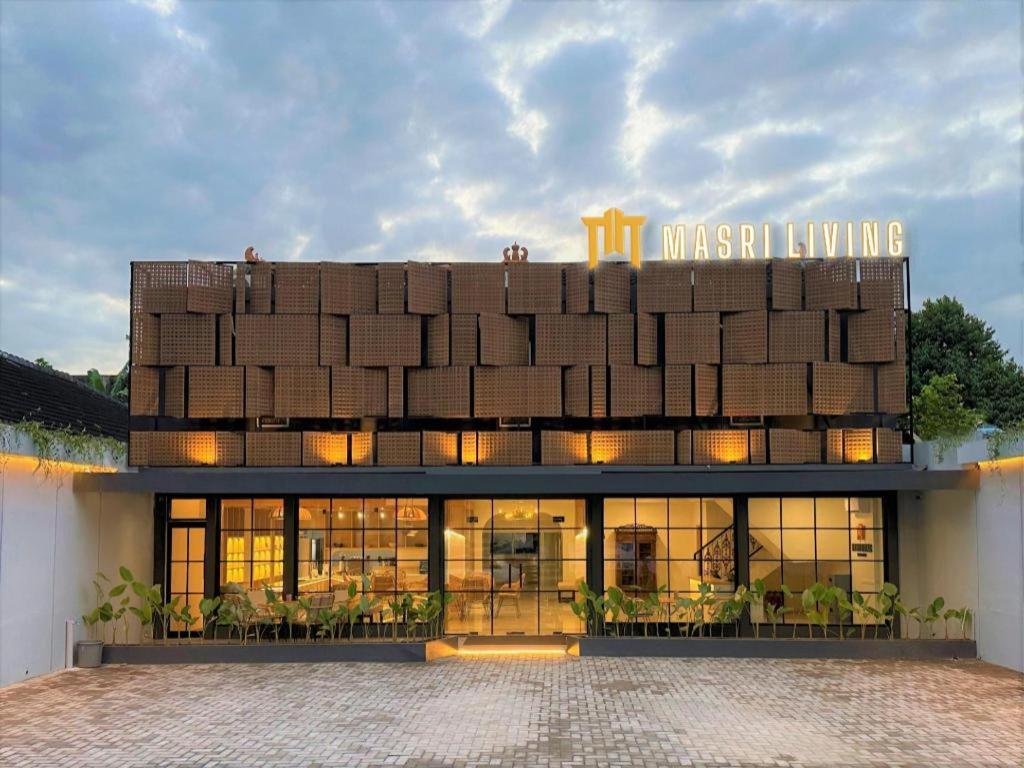 Masri Living By Daphna International Hotel Yogyakarta Eksteriør billede