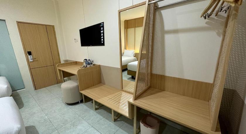 Masri Living By Daphna International Hotel Yogyakarta Eksteriør billede